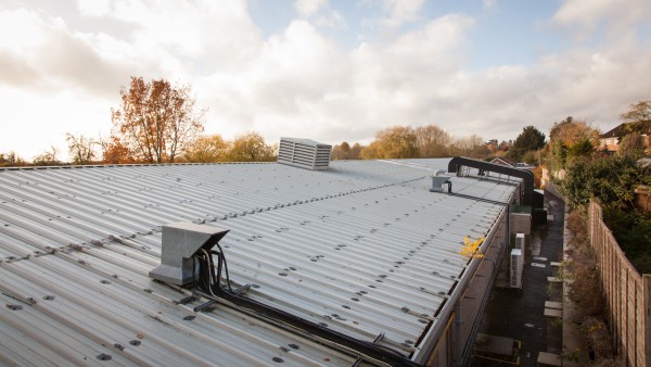 newbury_-_rg14_2nu_-_roof_02