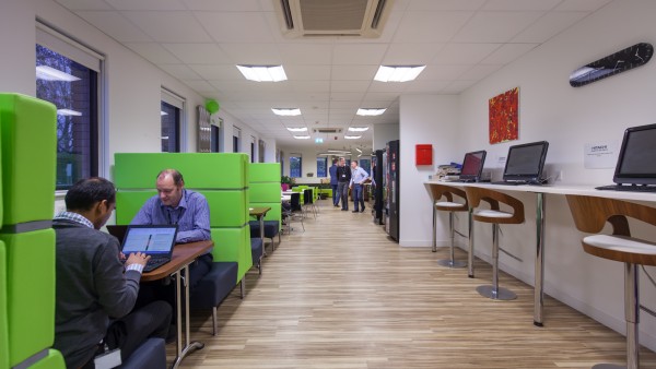 newbury_-_rg14_2nu_-kitchen_03