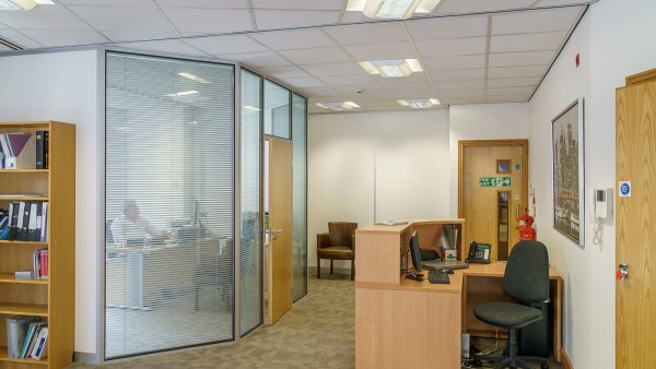 Leeds-LS1-5EQ-063