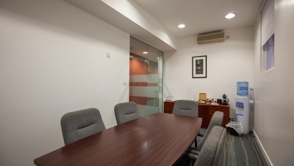 glasgow_-__g2_4tp_-_second_floor_meeting_room_01