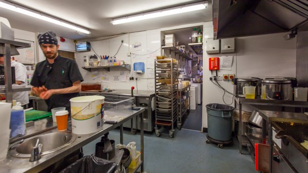 glasgow_-__g2_5lq_-_martha_s_kitchen_002