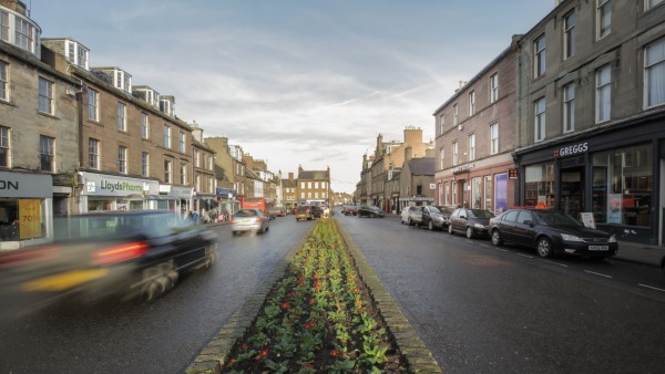 Bank of Scotland plc | | 31 High Street | |  | Montrose | | DD10 8LT