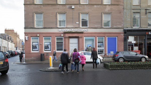 Bank of Scotland plc | | 31 High Street | |  | Montrose | | DD10 8LT