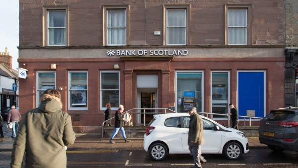Bank of Scotland plc | | 31 High Street | |  | Montrose | | DD10 8LT
