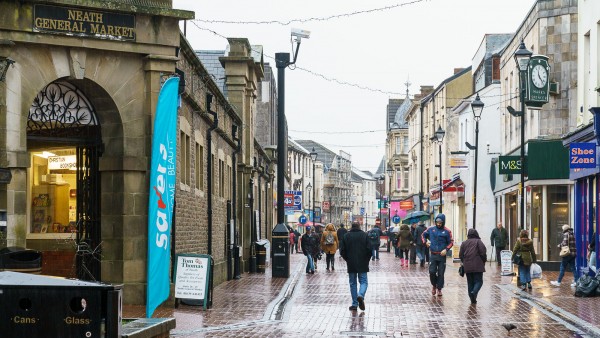 Bank of Scotland plc | | 31 Queen Street | | | South Wales | Neath | | SA11 1DN