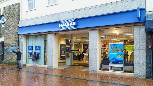 Bank of Scotland plc | | 31 Queen Street | | | South Wales | Neath | | SA11 1DN