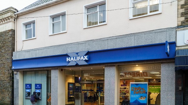 Bank of Scotland plc | | 31 Queen Street | | | South Wales | Neath | | SA11 1DN