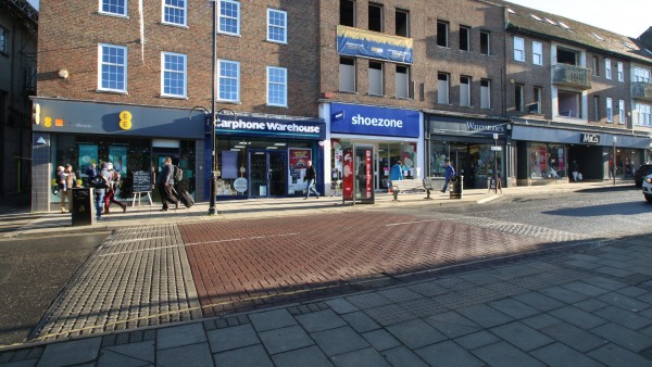 EE, 43 London Road | |  |  | East Grinstead  | | RH19 1AW