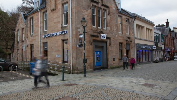 Bank of Scotland plc | | 62/64 High Street | |  | Fort William | | PH33 6AE
