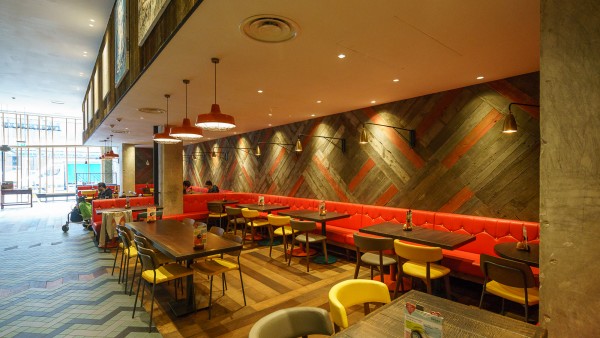 manchesterm1-5qf-143