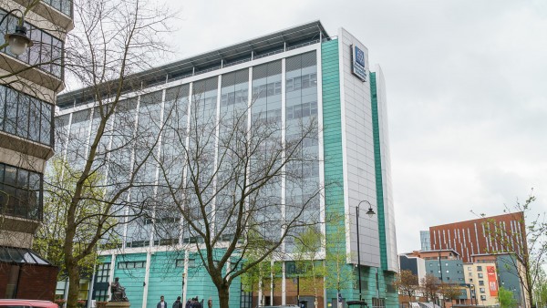 manchesterm1-5qf-225