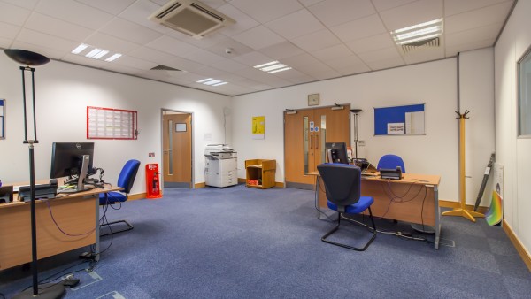 leeds_-__ls19_7ba_-_interior_14