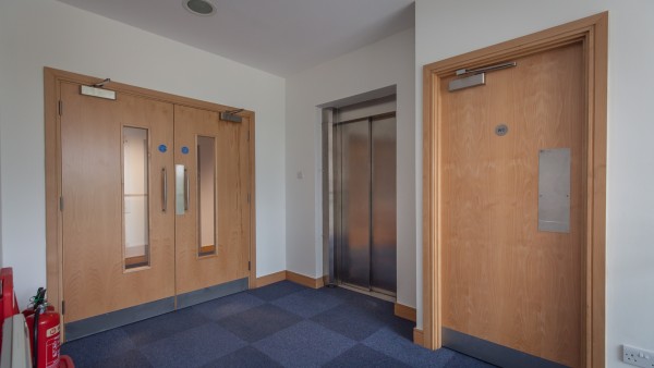 leeds_-__ls19_7ba_-_interior_18