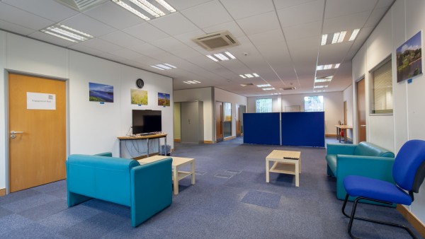 leeds_-__ls19_7ba_-_interior_6