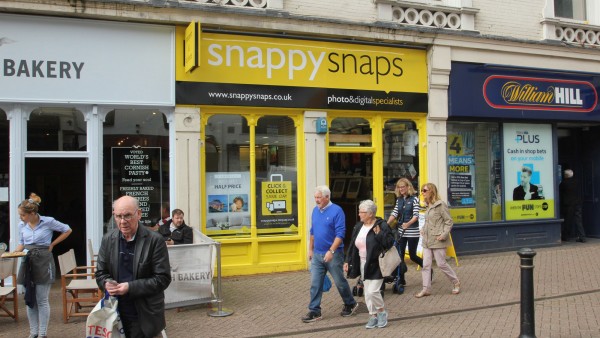Snappy Snaps | Unit 2 | | 42 Fleet Street | | | Devon  | Torquay | | TQ2 5DW