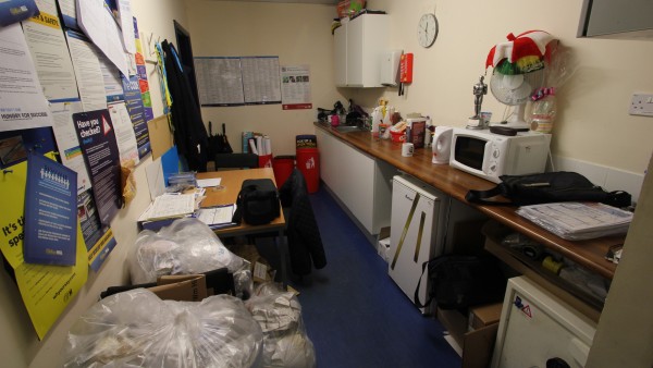 torquay_tq2_5dw_0069_-_william_hill_07