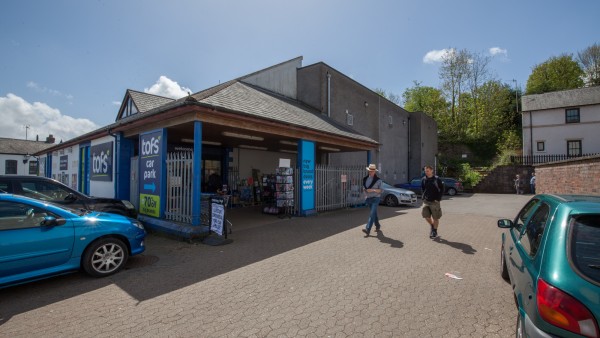 ulverston_-_la12_7bn_-_5