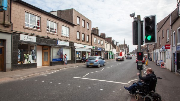 montrose_-_dd10_8jz_-_ext_7