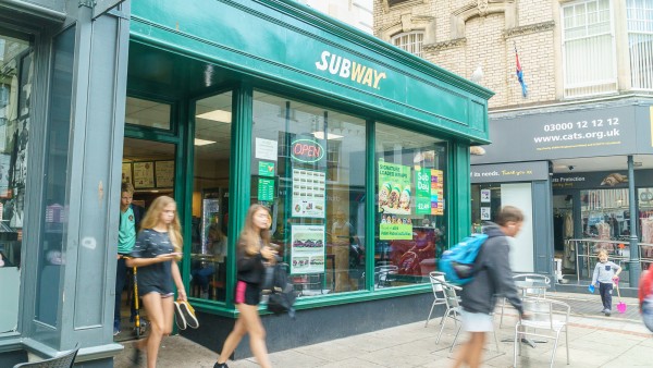 17 Wellington Street | |  | | Devon  | Teignmouth | | TQ14 8HW