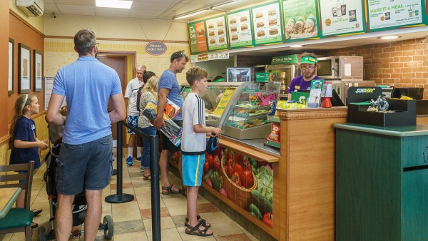 17 Wellington Street | |  | | Devon  | Teignmouth | | TQ14 8HW