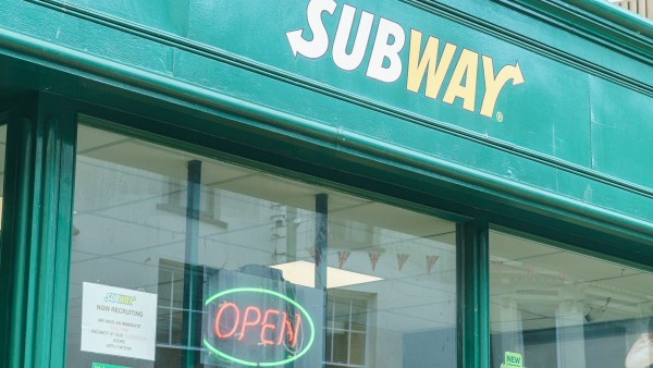 17 Wellington Street | |  | | Devon  | Teignmouth | | TQ14 8HW