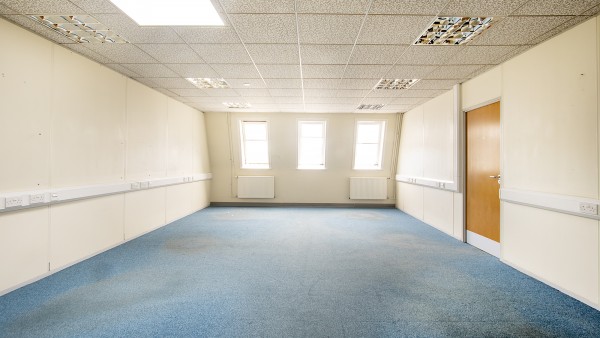 013_aberdeen_property_investment_ab11_6bb_-_1816