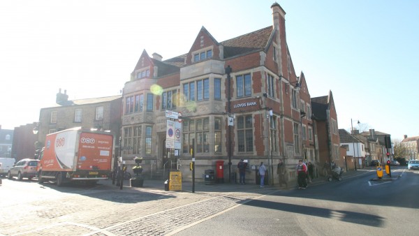 Ely-Cambridgeshire-retail-property-investment-CB74EN