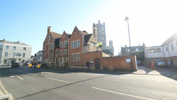 Ely-Cambridgeshire-retail-property-investment-CB74EN