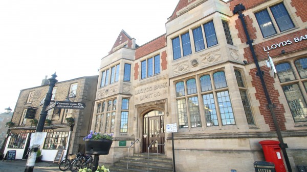 Ely-Cambridgeshire-retail-property-investment-CB74EN