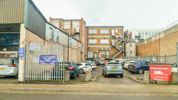 Northampton-office-retail-property-investment-NN1-2AP