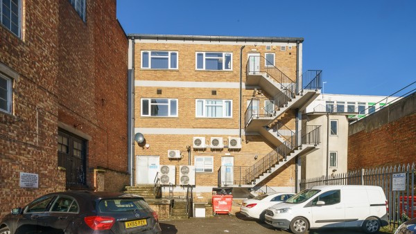 Northampton-office-retail-property-investment-NN1-2AP