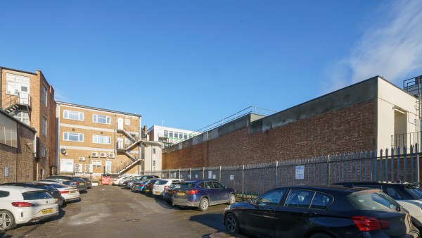 Northampton-office-retail-property-investment-NN1-2AP