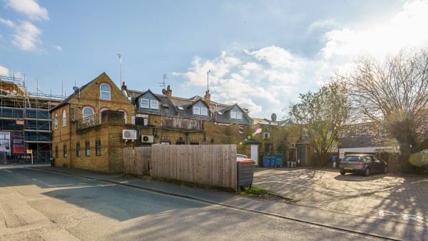 woking_surrey_property_investment_gu21_6lj-11
