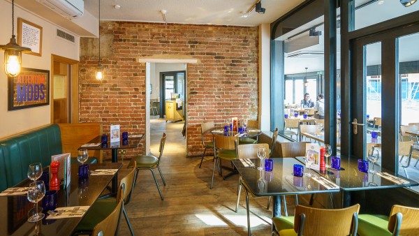 woking_surrey_property_investment_gu21_6lj-17