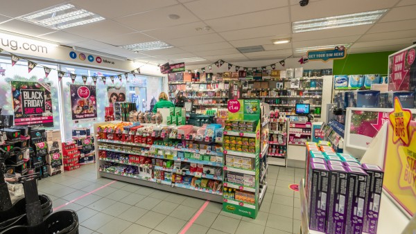 bridgend_property_investment_superdrug_cf31_1ej_-_009