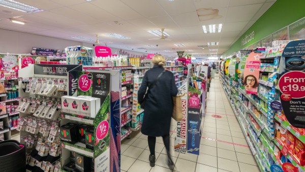 bridgend_property_investment_superdrug_cf31_1ej_-_011