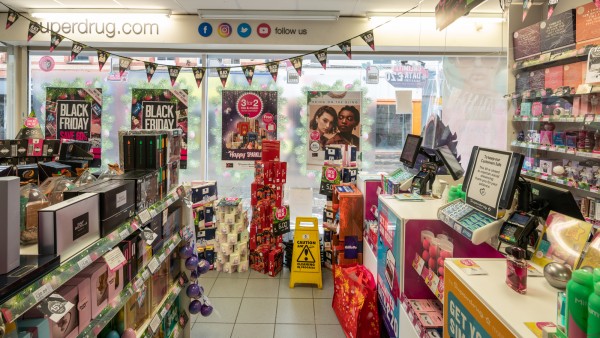 bridgend_property_investment_superdrug_cf31_1ej_-_015