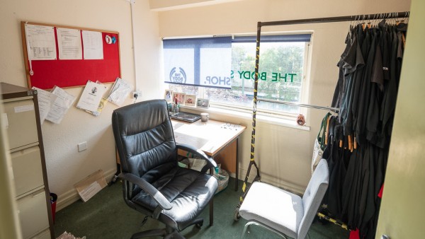 plymouth_-_body_shop_-_property_investment_-_pl1_1rw_-_024