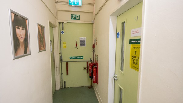 plymouth_-_body_shop_-_property_investment_-_pl1_1rw_-_026