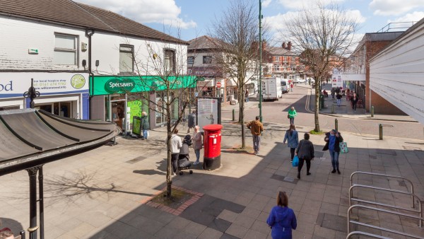 Hyde property investment SK14 2LX - 4