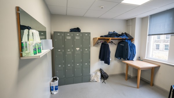 sheffield_whsmith_property_investment_s1_2he_-_47