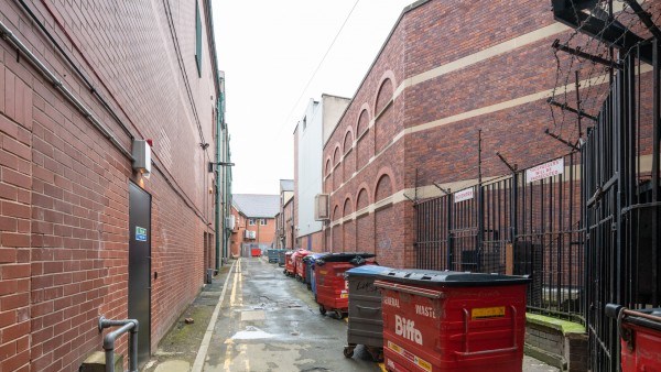 sheffield_whsmith_property_investment_s1_2he_-_70