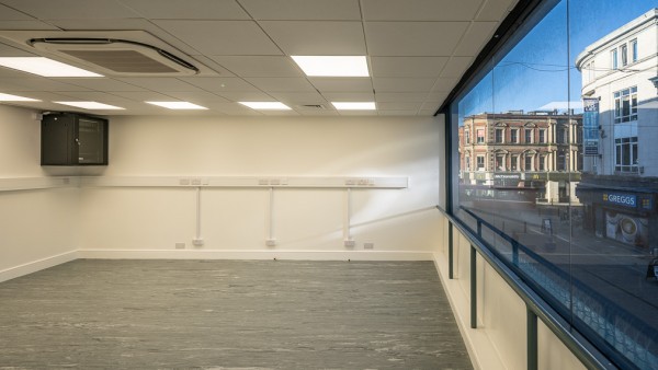 bolton_ee_property_investment_bl1_1dt_-_26