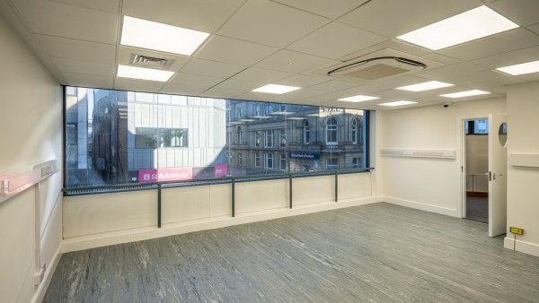 bolton_ee_property_investment_bl1_1dt_-_30