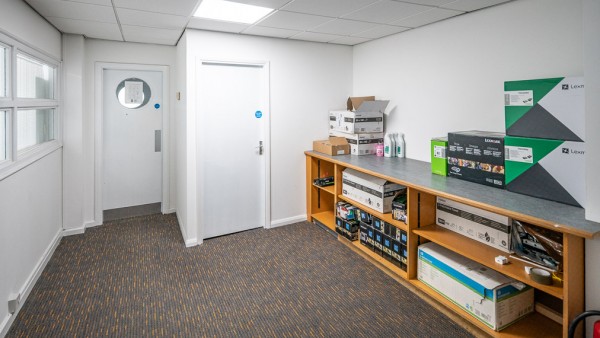 bolton_ee_property_investment_bl1_1dt_-_36