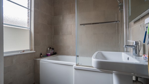 woking_property_investment_gu22_7qq_-_27