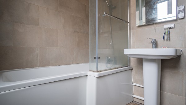 woking_property_investment_gu22_7qq_-_28