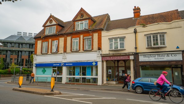 woking_property_investment_gu22_7qq_-_2