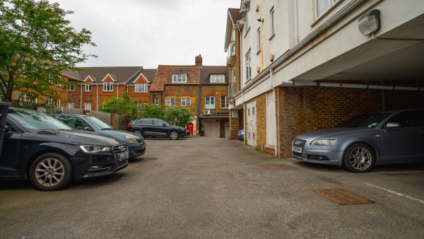 woking_property_investment_gu22_7qq_-_37