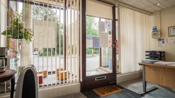 woking_property_investment_gu22_7qq_-_7